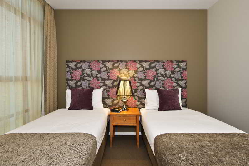Quest Flemington Aparthotel Melbourne Exterior photo